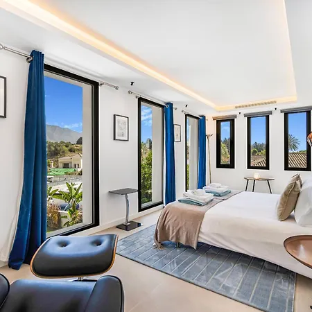 Bella Villa *